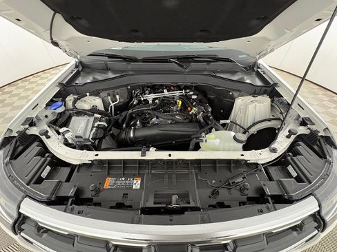 New 2026 Ford Explorer Active w/ Active Comfort Package RWD image 32