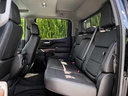 Used 2020 GMC Sierra 1500 SLT w/ SLT Premium Plus Package AWD/4WD image 8