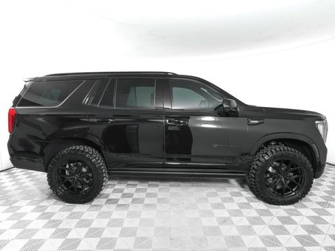 Used 2026 GMC Yukon Denali w/ Denali Reserve Package AWD/4WD image 4