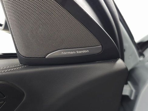 Used 2024 BMW X6 M60i w/ Dynamic Handling Package image 17