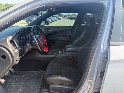 Used 2021 Dodge Charger R/T w/ Plus Group RWD image 3