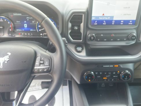 Used 2024 Ford Bronco Sport Outer Banks w/ Tech Package AWD/4WD image 19