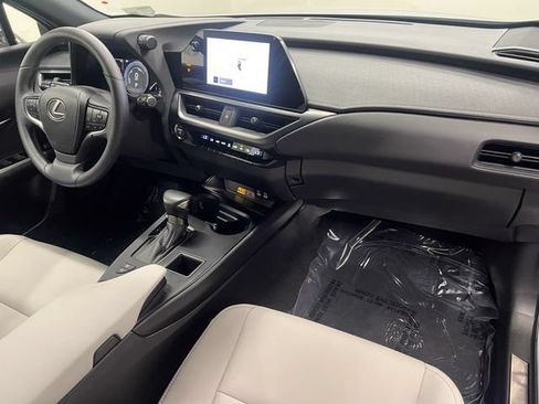Certified 2024 Lexus UX 250h FWD image 12