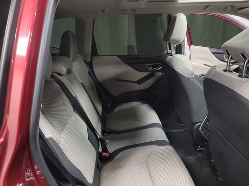Used 2024 Subaru Forester Premium AWD/4WD image 21
