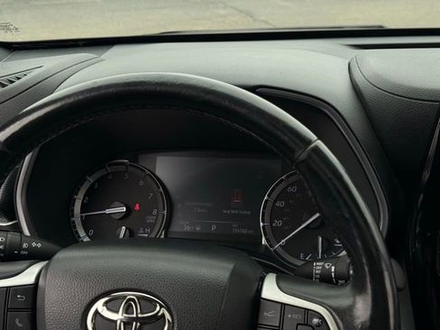 Used 2022 Toyota Highlander XSE image 8