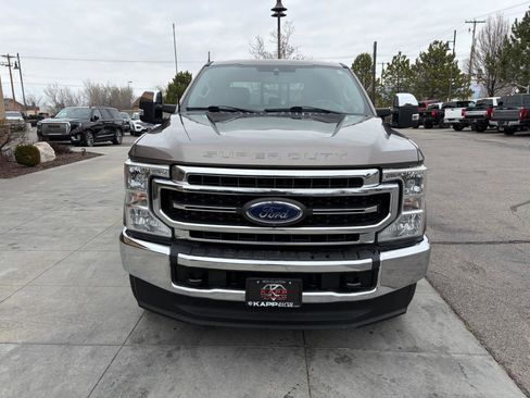 Used 2020 Ford F250 Lariat w/ Chrome Package image 8