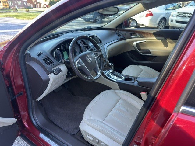 Used 2012 Buick Regal Premium FWD image 7