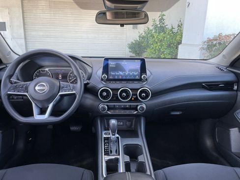 Used 2025 Nissan Sentra SV FWD image 32