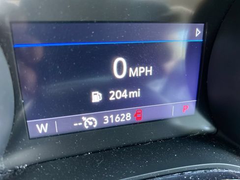 Used 2023 Buick Encore GX Preferred w/ Cold Weather Comfort Package FWD image 12