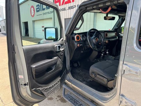 Used 2021 Jeep Wrangler Unlimited Sport AWD/4WD image 9