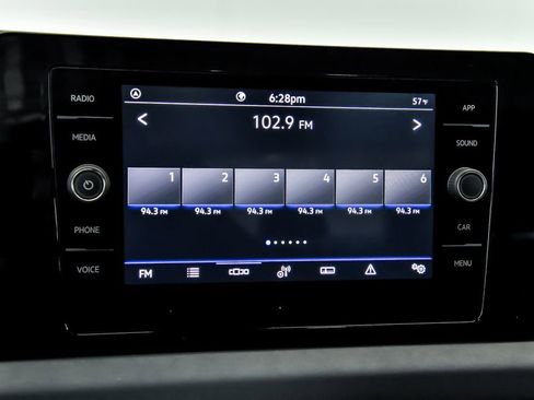 New 2026 Volkswagen Jetta SE FWD image 11