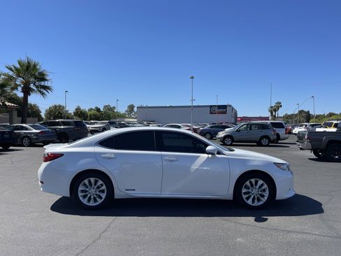 Used 2014 Lexus ES 300h FWD image 6