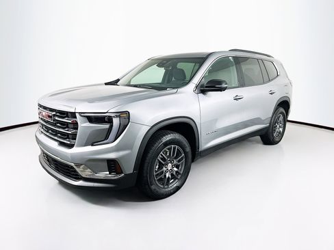 Used 2025 GMC Acadia Elevation image 3