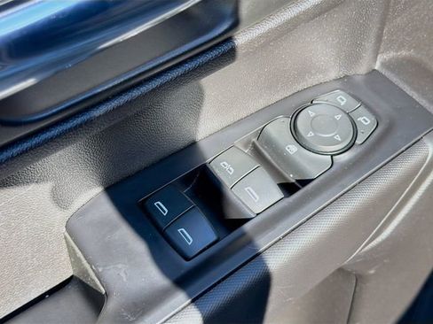 Used 2020 Chevrolet Silverado 1500 Custom w/ Custom Value Package image 22