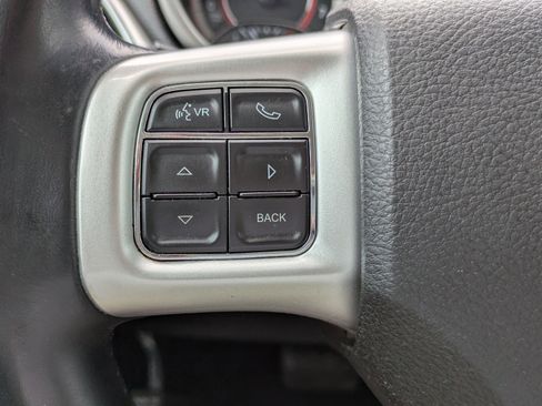 Used 2020 Dodge Journey SE w/ SE Popular Equipment Group FWD image 13