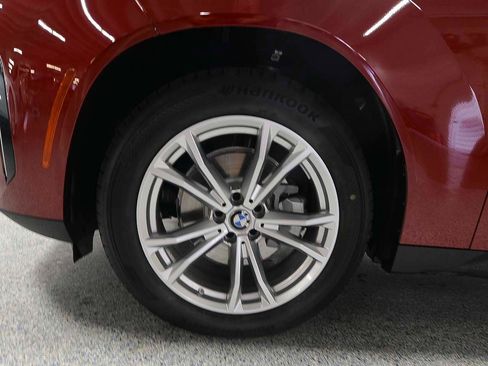 Used 2025 BMW X3 xDrive30i w/ Convenience Package AWD/4WD image 5