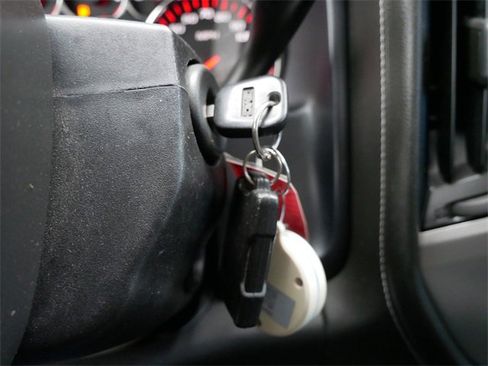 Used 2015 GMC Sierra 1500 SLE w/ SLE Value Package image 22