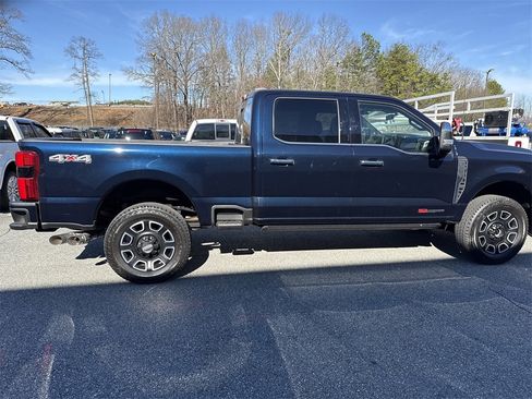 Used 2024 Ford F250 Platinum image 8