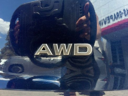 Used 2025 Nissan Rogue SV AWD/4WD image 10