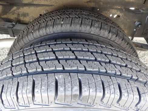 Used 2014 Ford E-350 and Econoline 350 Super Duty w/ A/C Prep Package image 40