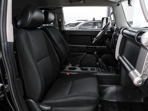 Used 2007 Toyota FJ Cruiser 4WD image 31