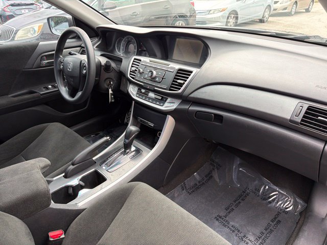Used 2013 Honda Accord LX image 27
