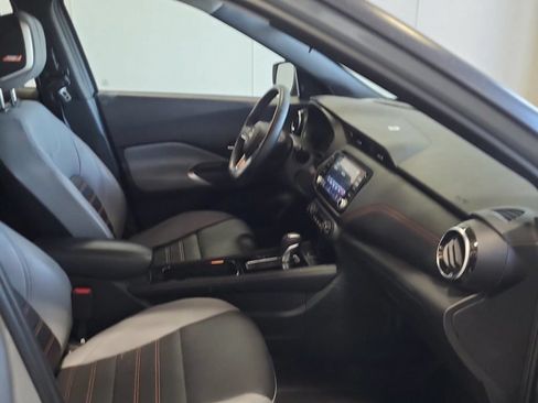 Used 2023 Nissan Kicks SR w/ SR Premium Package FWD image 3