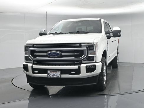 Used 2022 Ford F250 Platinum w/ FX4 Off-Road Package AWD/4WD image 59