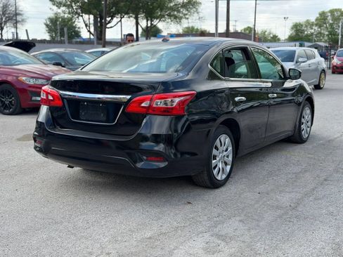 Used 2017 Nissan Sentra SV FWD image 9