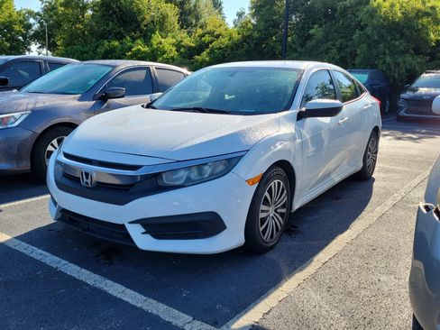 Used 2018 Honda Civic LX image 3