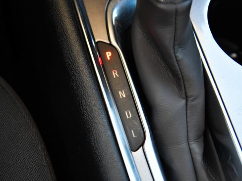 Used 2022 Chevrolet Malibu LS FWD image 23