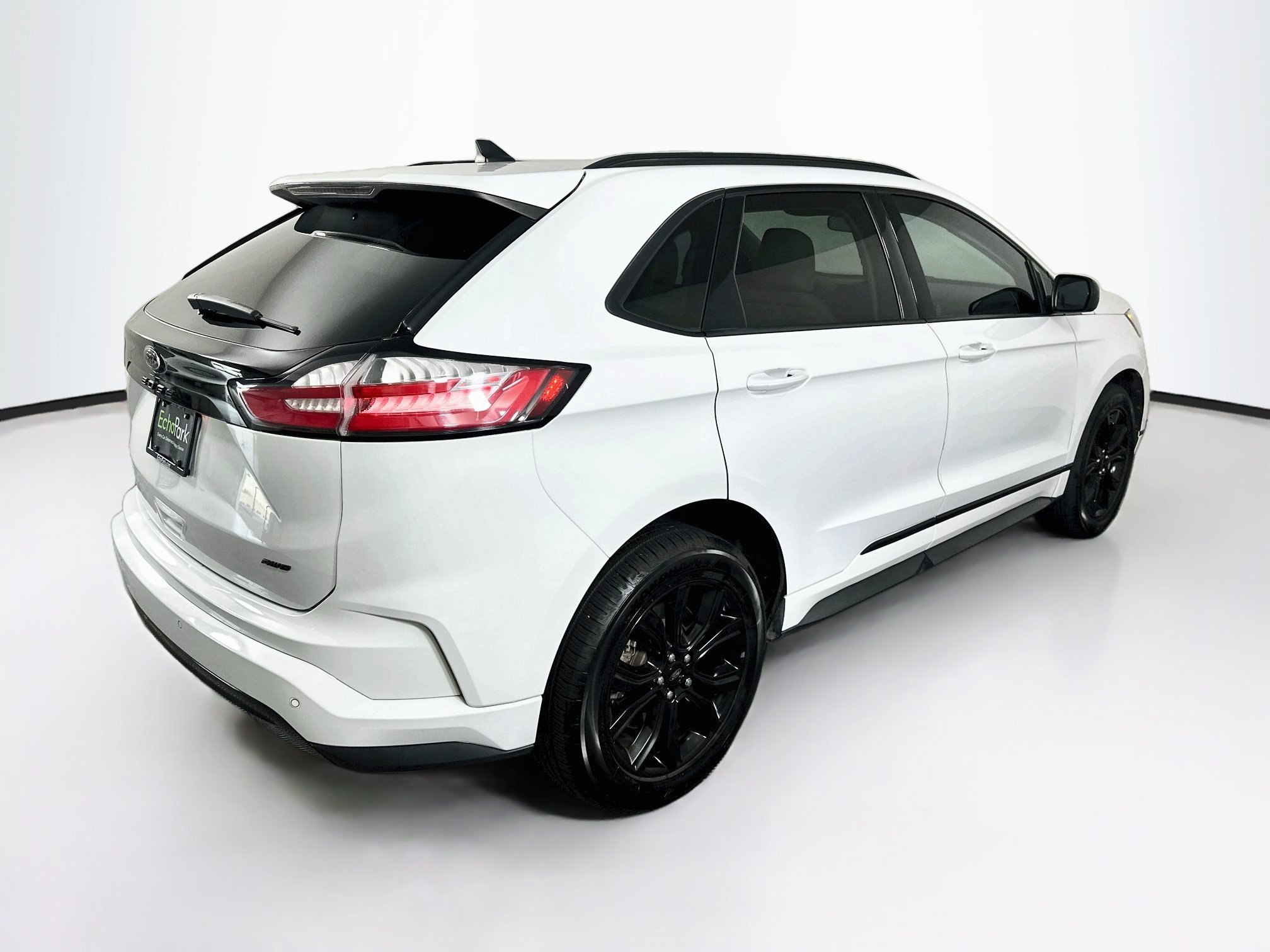 Used 2022 Ford Edge SE w/ Black Appearance Package AWD/4WD image 9
