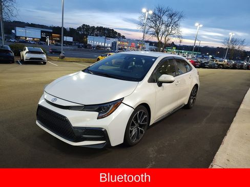 Used 2020 Toyota Corolla SE image 2