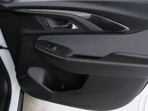 Used 2023 Chevrolet TrailBlazer LT image 34