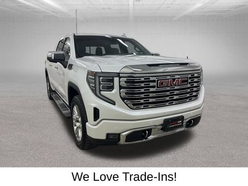 Used 2022 GMC Sierra 1500 Denali AWD/4WD image 3