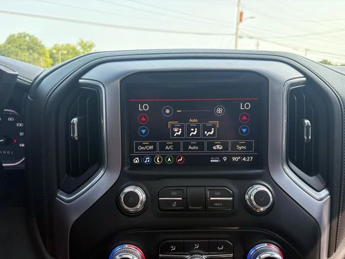 Used 2019 GMC Sierra 1500 SLT w/ SLT Premium Plus Package AWD/4WD image 21