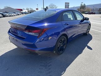 Used 2023 Hyundai Elantra SEL w/ Preferred Accessory Package FWD video 3