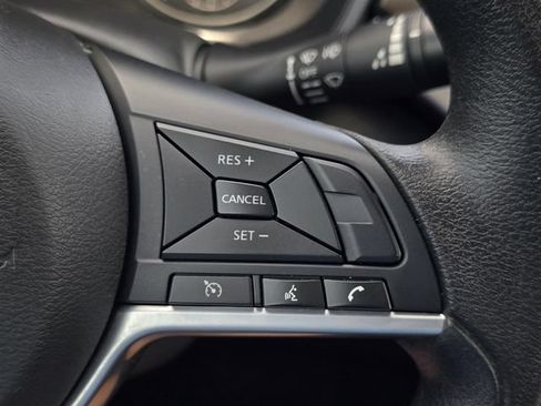 Used 2025 Nissan Altima 2.5 SV FWD image 16