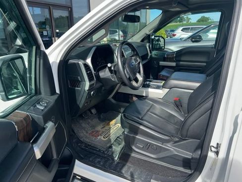 Used 2020 Ford F150 Lariat w/ Equipment Group 502A Luxury AWD/4WD image 9