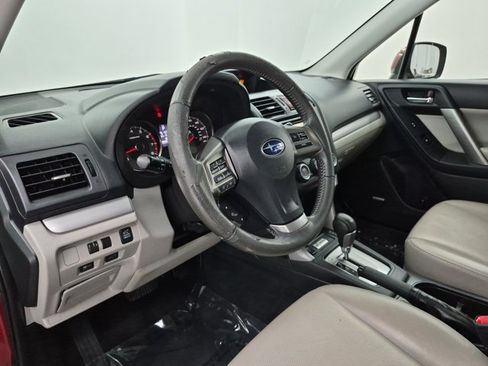 Used 2015 Subaru Forester 2.5i Limited AWD/4WD image 10