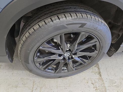Used 2024 MAZDA CX-5 Carbon Edition image 23