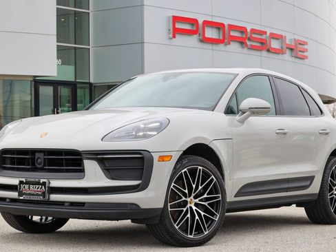 Certified 2026 Porsche Macan image 1