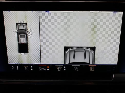 Used 2024 Chevrolet Silverado 1500 LTZ w/ LTZ Premium Package image 18