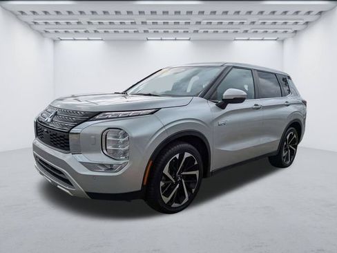 Used 2023 Mitsubishi Outlander SE AWD/4WD image 8
