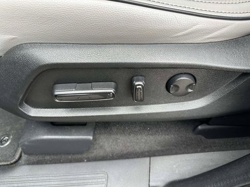 Used 2023 Honda Pilot Elite image 20