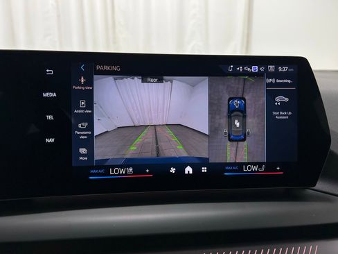 Used 2026 BMW 228i w/ Technology Package image 18