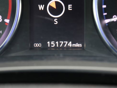 Used 2014 Toyota Highlander XLE image 20