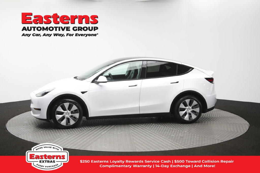 Used 2022 Tesla Model Y Long Range AWD/4WD image 55