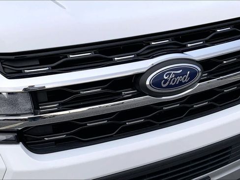 Used 2022 Ford Expedition Max Limited image 28