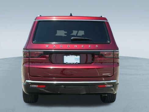 Used 2024 Jeep Wagoneer Series II w/ Flexible Seating Group AWD/4WD image 8